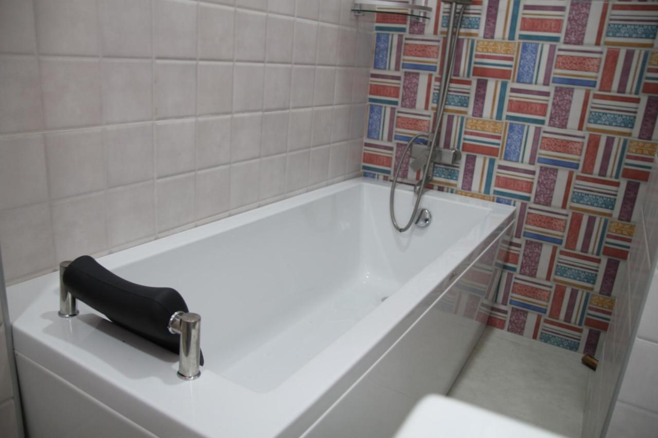 Cozy apartment in Vake Tbilisi Zewnętrze zdjęcie